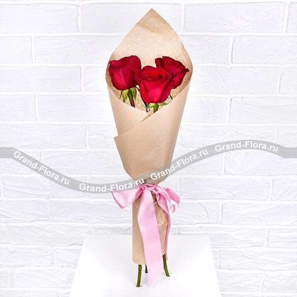 Дышу тобой – букет из трех красных роз